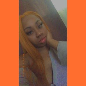 Meet your Posher, Mia